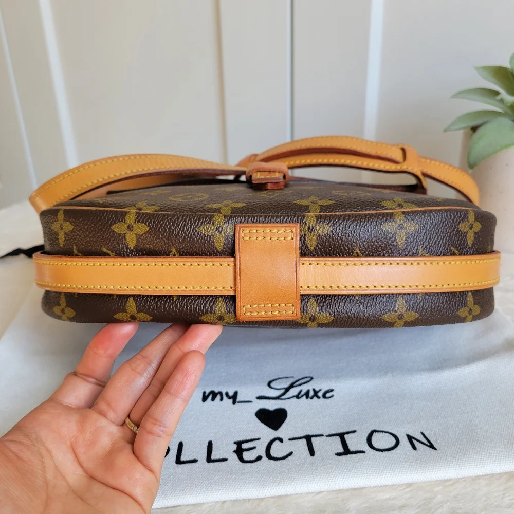 💕VERY RARE Crossbody LOUIS VUITTON Jeune Fille MM Monogram